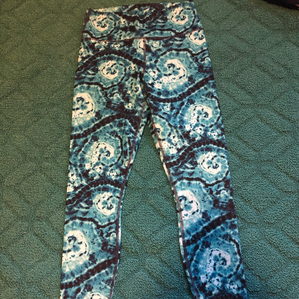 NWT Fabletics 7/8 leggings